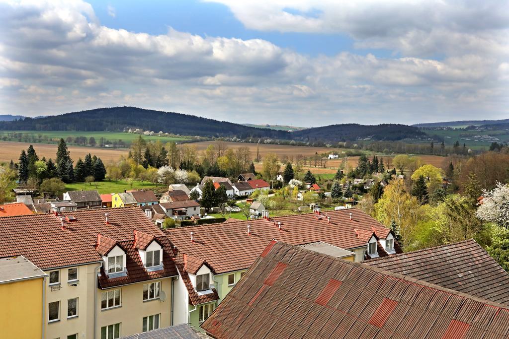 Hotel U Zeleneho Stromu Nepomuk Exterior foto
